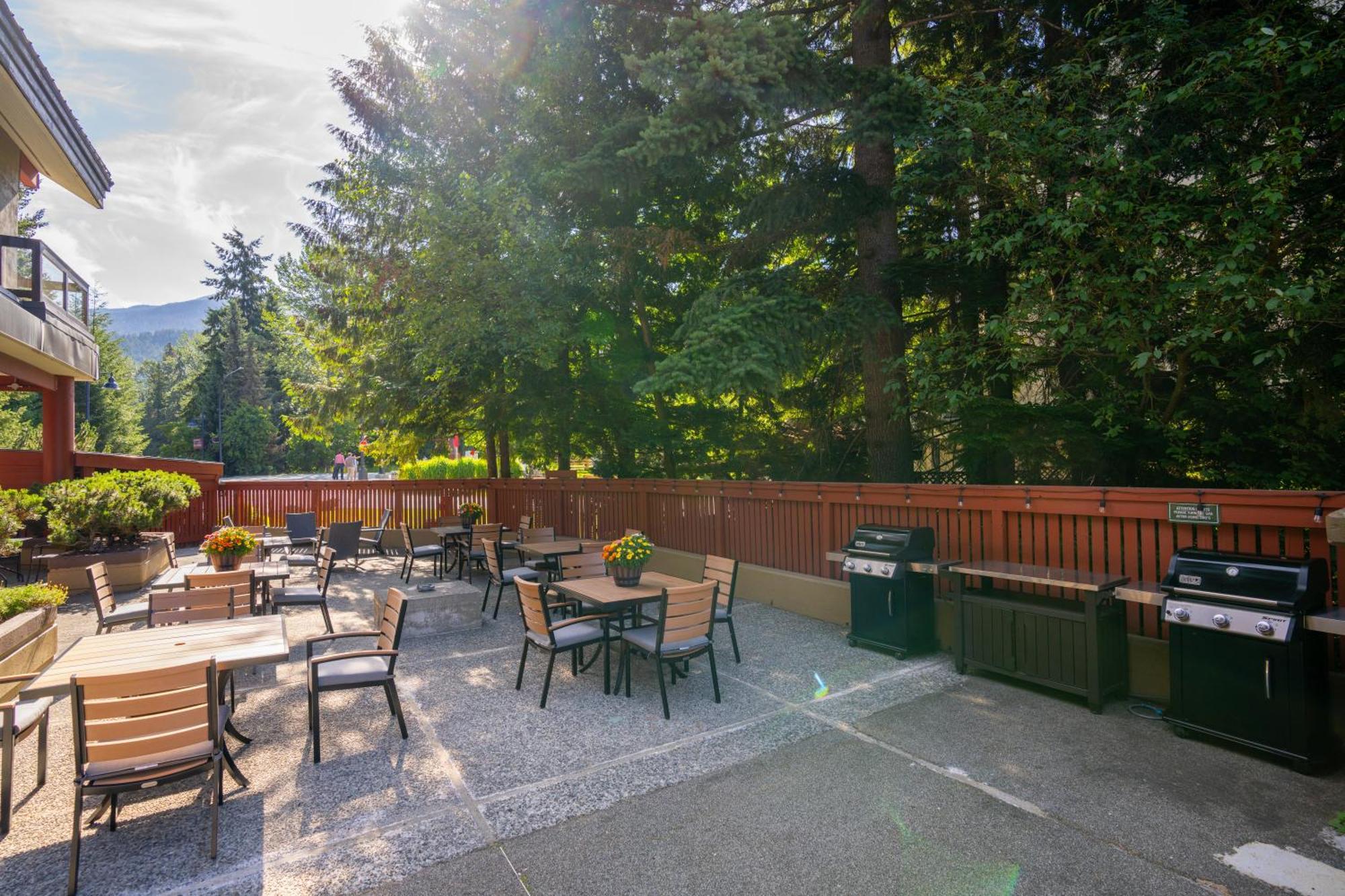 Whistler Village Inn&Suites Exterior foto