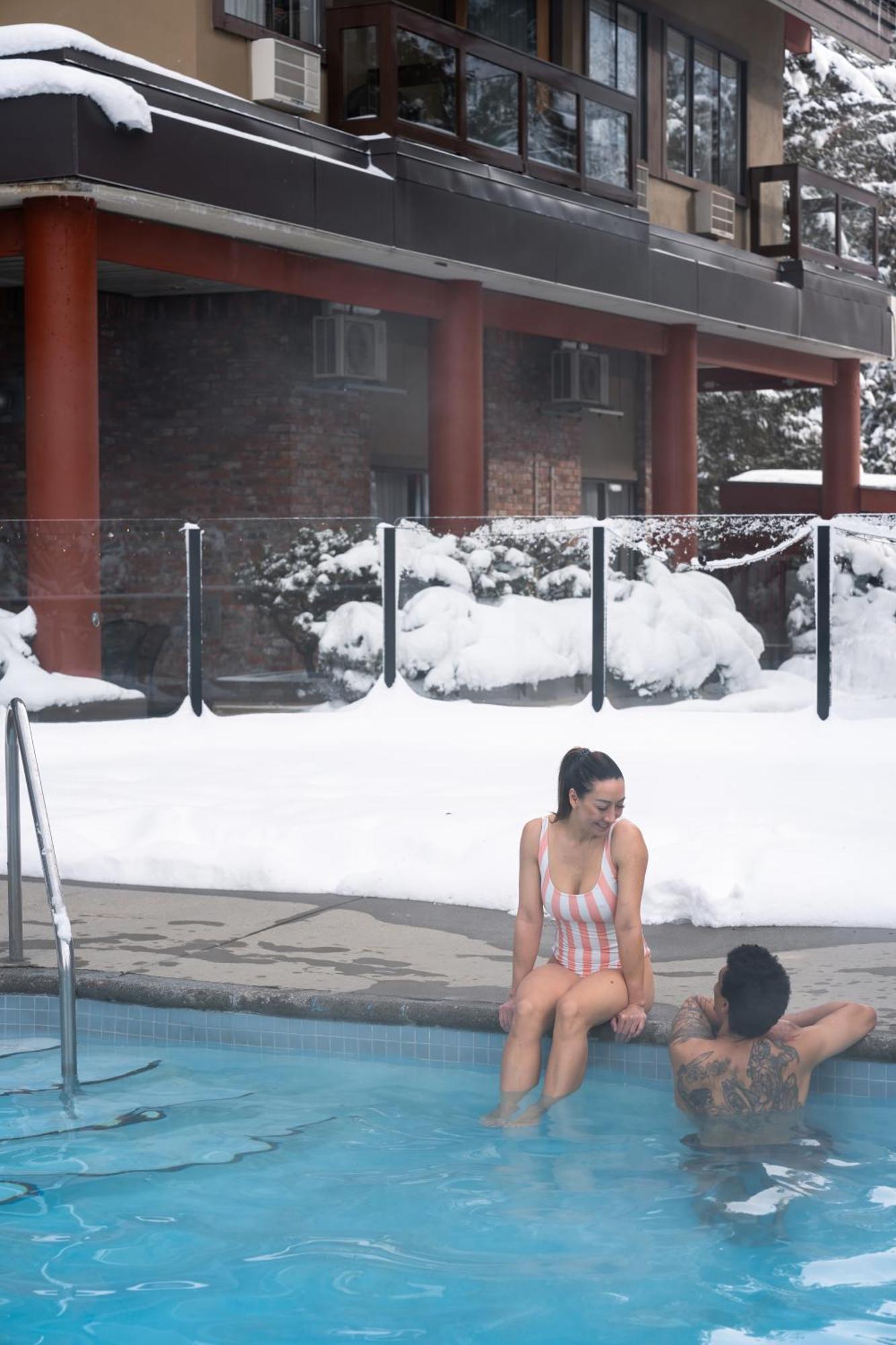 Whistler Village Inn&Suites Exterior foto